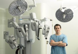 Dr. Hidelbrando e Cirurgia Robótica em Urologia